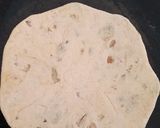 A picture of step 3 of Aaloo paratha.