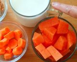 A picture of step 1 of Papaya Carrot Smoothie.