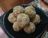 A picture of step 3 of White sesame ladoo.