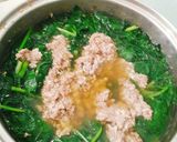 Hình bước làm 1 của món Canh cua mồng tơi