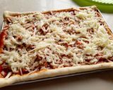A picture of step 3 of Rectangle pizza.