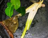 Foto langkah ke 4 dari resep Bupet (Bunga PEpaya Teri) daun singkong.