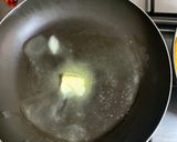 Foto del paso 5 de la receta: Tortilla de papa, con camarón y huevo