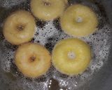 Foto langkah ke 7 dari resep Donat Kentang.