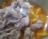 A picture of step 4 of Aloo Gosht.
