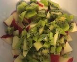 A picture of step 2 of Apple and kiwi salad.