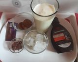 চকলেট মিল্ক শেক (chocolate milk shake recipe in bengali) রেসিপির ধাপ 1 ছবি