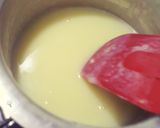 होममेड कंडेन्स्ड मिल्क (condensed milk recipe in marathi) रेसिपी स्टेप 3 फोटो 