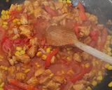 Csirkés enchilada chipsmorzsával recept fázis 4 fotója