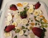 A picture of step 2 of Makhana strawberry custard.