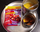 *குண்டு, குண்டு குலோப் ஜாமூன்*(gulab jamun recipe in tamil) ரெசிபி ஸ்டேப் 1 புகைப்படம்