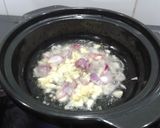Hình bước làm 2 của món Cơm Cháy Kho Quẹt