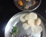 A picture of step 2 of Aloo and pyaz pakora.