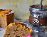 Foto del paso 5 de la receta: Torta invertida de naranja con harina integral y miel🍊