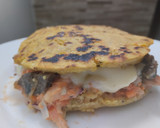 Foto del paso 12 de la receta: Arepa rellena de carne🫓, queso🥩 y ensalada🥯🧀