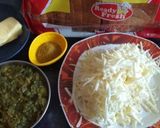 A picture of step 1 of Cheesy Spinach Sabzi Tava Sandwiches.