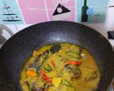 Foto langkah ke 4 dari resep Tongkol Pindang Bumbu Kuning.