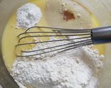 Une image de l'étape 3 de Cake à la vanille et sa compoté de fraises 😍.