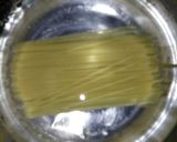 Foto langkah ke 1 dari resep #spageti instan dage picung.