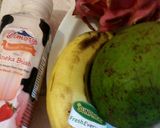 Foto langkah ke 1 dari resep Mix fruities with yougert.