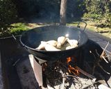 Foto del paso 2 de la receta: Conejo y pollo con tomate a leña