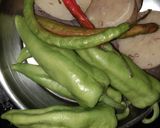 A picture of step 1 of Stuffed chilli.