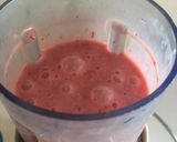 A picture of step 2 of Banana-Strawberry Smoothie.