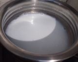 A picture of step 1 of Special Cardamon and ginger tea.