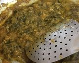 A picture of step 8 of Palak kadhi.