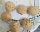 A picture of step 4 of Chicken & potato cheese balls.