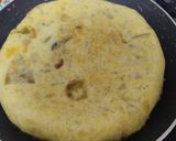 Foto del paso 7 de la receta: Tortilla de patatas con pimiento verde