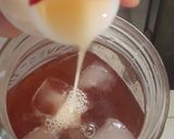 Foto langkah ke 3 dari resep Es Teh Yakult.