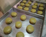 Foto langkah ke 10 dari resep Bakpia Kacang Hijau Pandan (renyah).