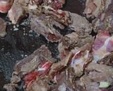 Foto langkah ke 3 dari resep Oseng Daging Sapi Kecambah Saus Lada Hitam.