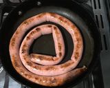 Foto del paso 1 de la receta: Salchicha a la sartén!