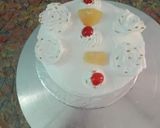 A picture of step 11 of Painapple cream cake in Patila baking.