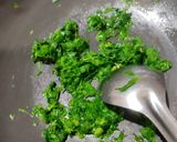 A picture of step 1 of Methi bajra roti.