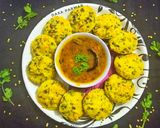 A picture of step 8 of Moong Dal Mix Veg Idli.