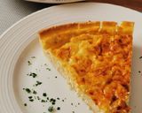 Foto del paso 10 de la receta: Quiche a los 5 Quesos con Cebolla