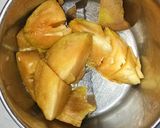 A picture of step 2 of Jowar and chikoo pie.