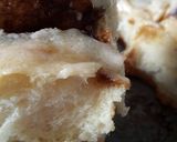 Foto langkah ke 7 dari resep Cinnamon Rolls with cream cheese glazing.