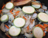 Foto del paso 1 de la receta: Atún a la plancha con salteado de calabacín y puré de papas