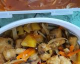 Foto langkah ke 4 dari resep Ikan Kakap Asam Manis (Wortel & Nanas).