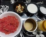 A picture of step 1 of Carrot Laddu.