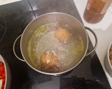 Foto del paso 1 de la receta: Empanada de atún, pimiento rojo, cebolla y huevo duro