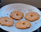 A picture of step 3 of Traditional Thalipeeth - for Fasting.