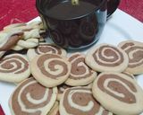 A picture of step 10 of Marble biscuits.