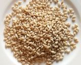 A picture of step 1 of Barley salad.