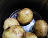 Foto langkah ke 1 dari resep Wedges/ kentang goreng.