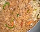 A picture of step 5 of Egg fried rice.
